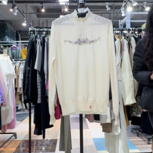 w859 2xl下面有洞缝好了