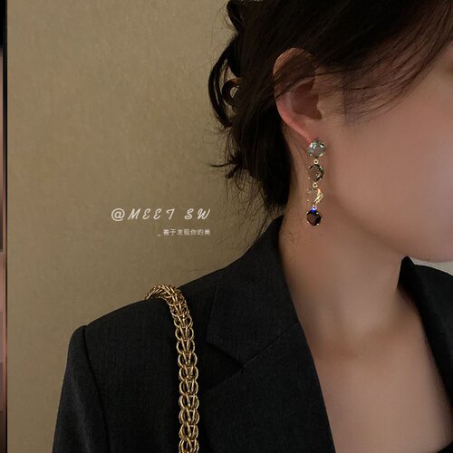 Fashionable and exaggerated Earrings New fashion color diam