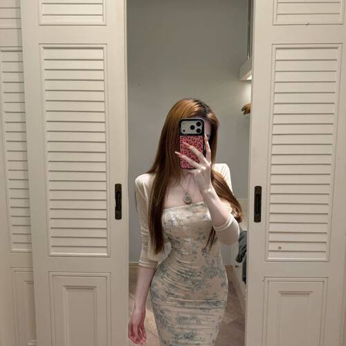 瓷釉碎光夏季新款抹胸碎花包臀修身显身材设计抹胸包臀裙连衣裙潮
