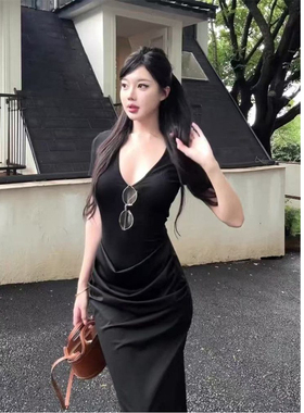 黑色V领褶皱设计感收腰短袖连衣裙女夏季韩系气质修身包臀长裙子