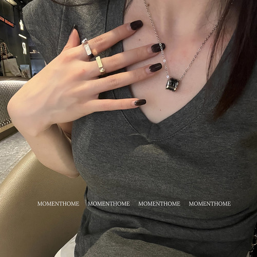 小蛮腰黑陶瓷锁骨链女