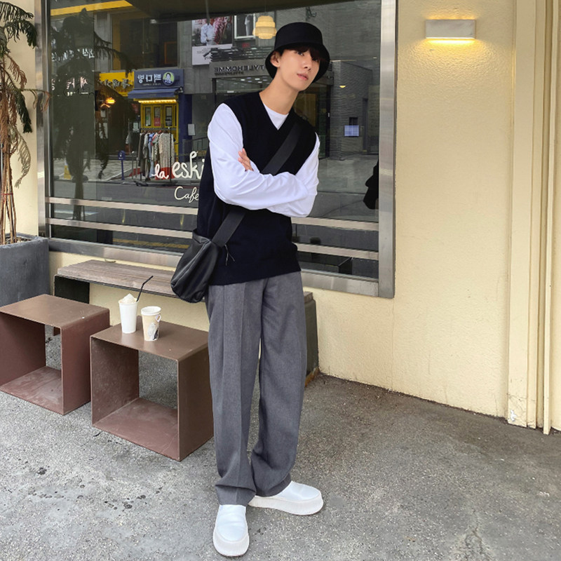 MRCYC AUTUMN AND WINTER NEW MENS KOREAN SWEATER VEST SLEEVELESS WAISTCOAT V-NECK KNITTED VEST TOP COAT TREND