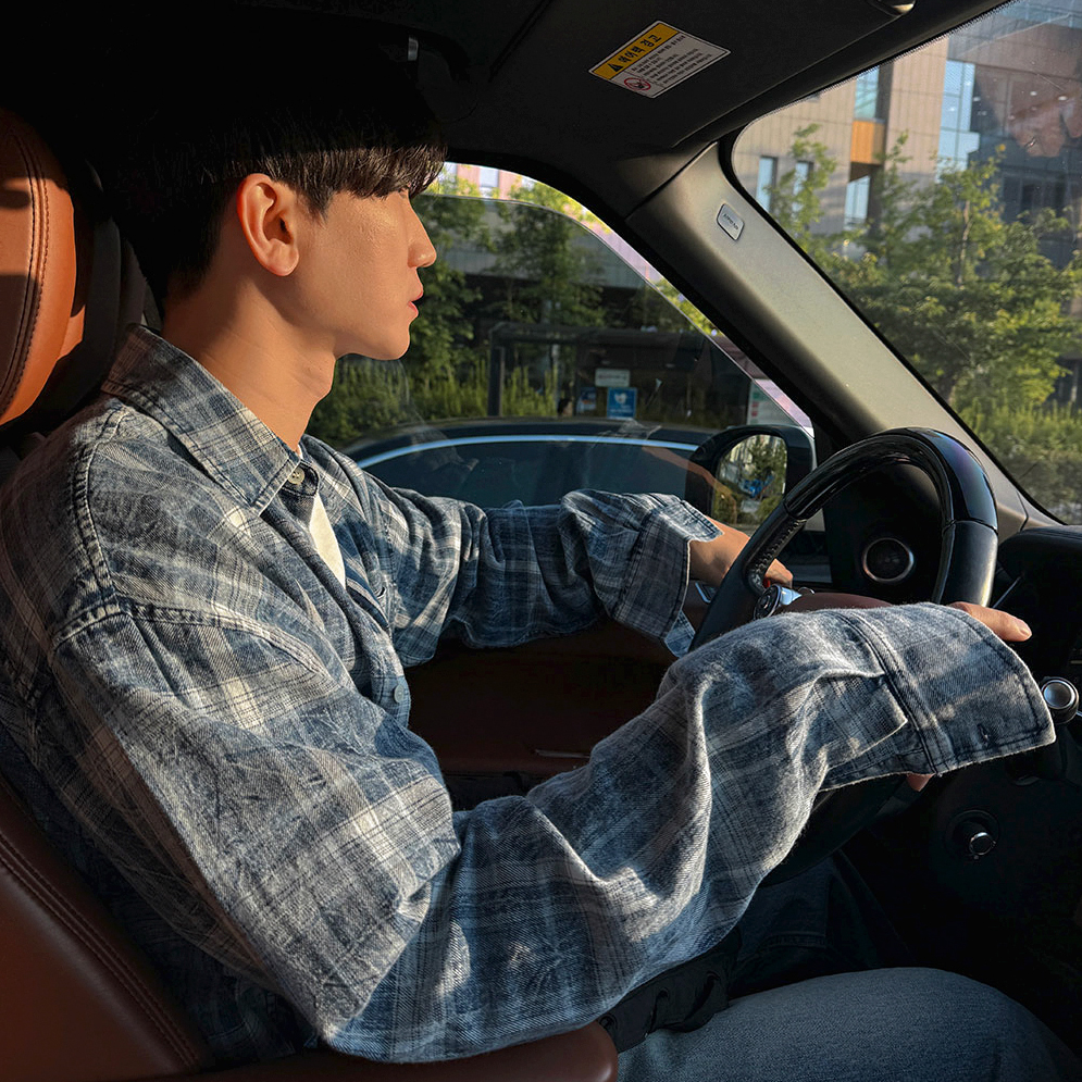 MRCYC韩版宽松长袖休闲格子衬衫