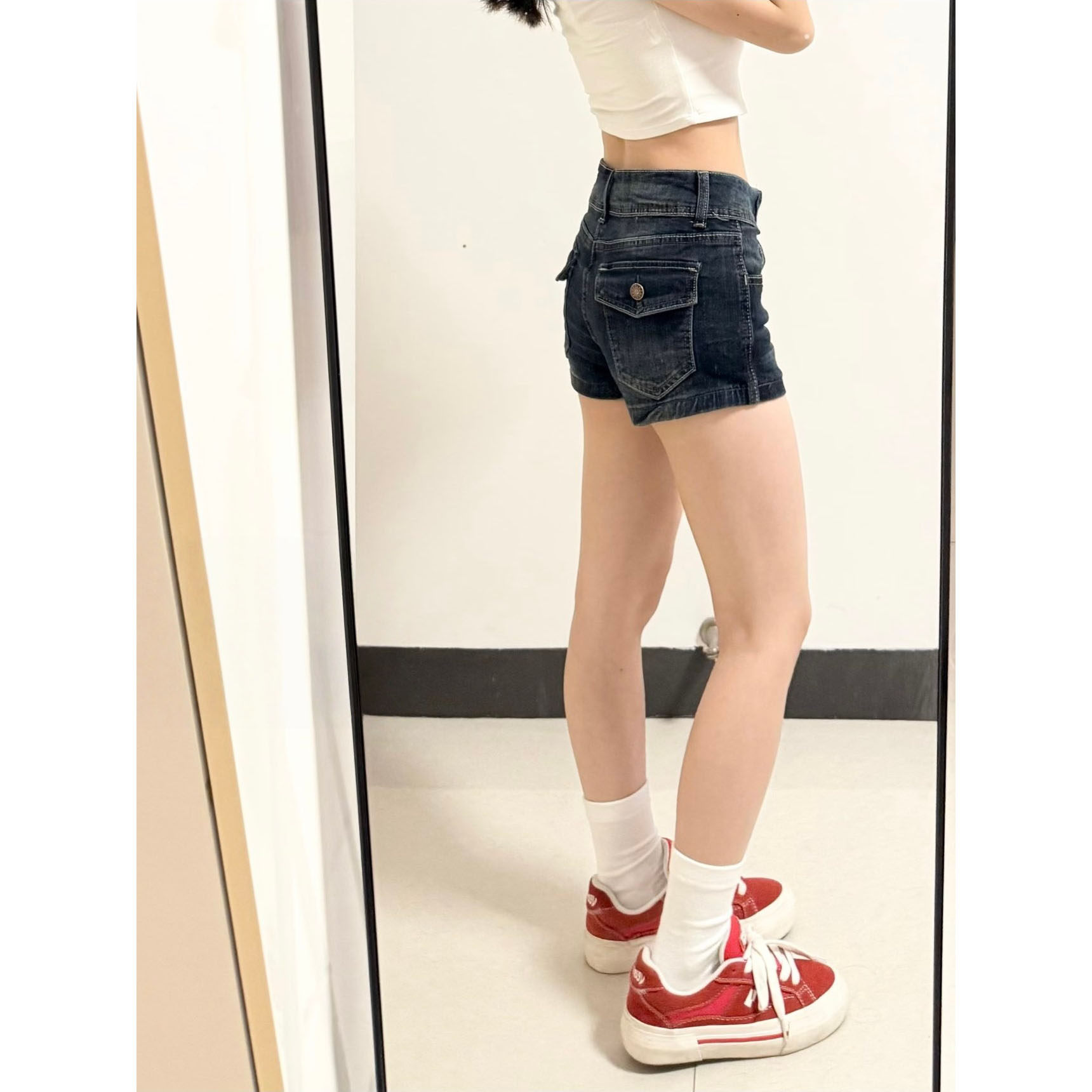 蓝色牛仔短裤女夏薄款小个子设计感美式辣妹a字紧身显瘦包臀热裤