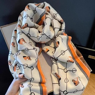 时尚轻奢围巾双面仿羊绒围巾女骏马图案加厚保暖流苏围脖复古撞色