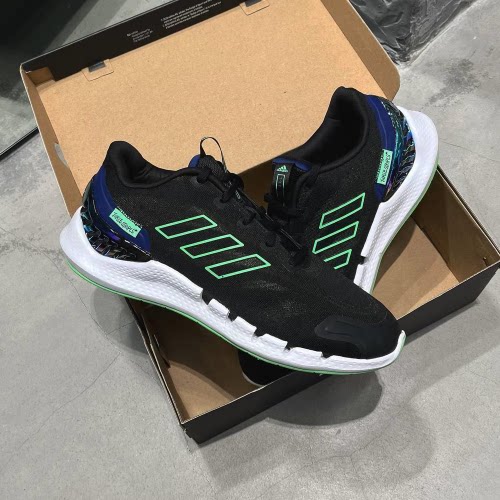 透气男子跑步鞋Adidas/阿迪达斯