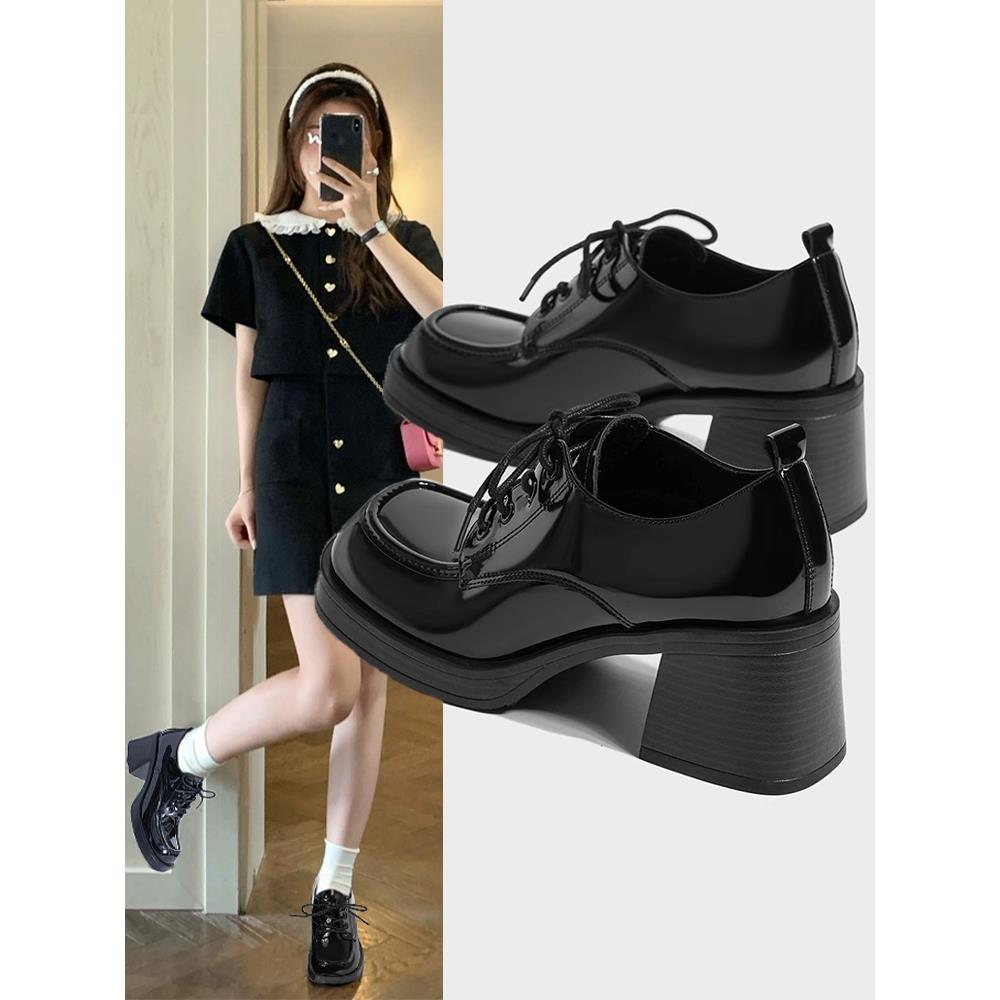 香港女士厚跟小皮鞋英伦风格春秋季新款方头漆皮高跟鞋系带深口百