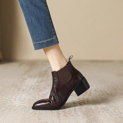 棕色尖头粗跟小短靴女秋季新款法式真皮切尔西靴手抓纹洋气马丁靴