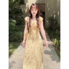 黄色碎花裙夏天巨好看的掐腰连衣裙女夏日绝美小个子修身长裙子