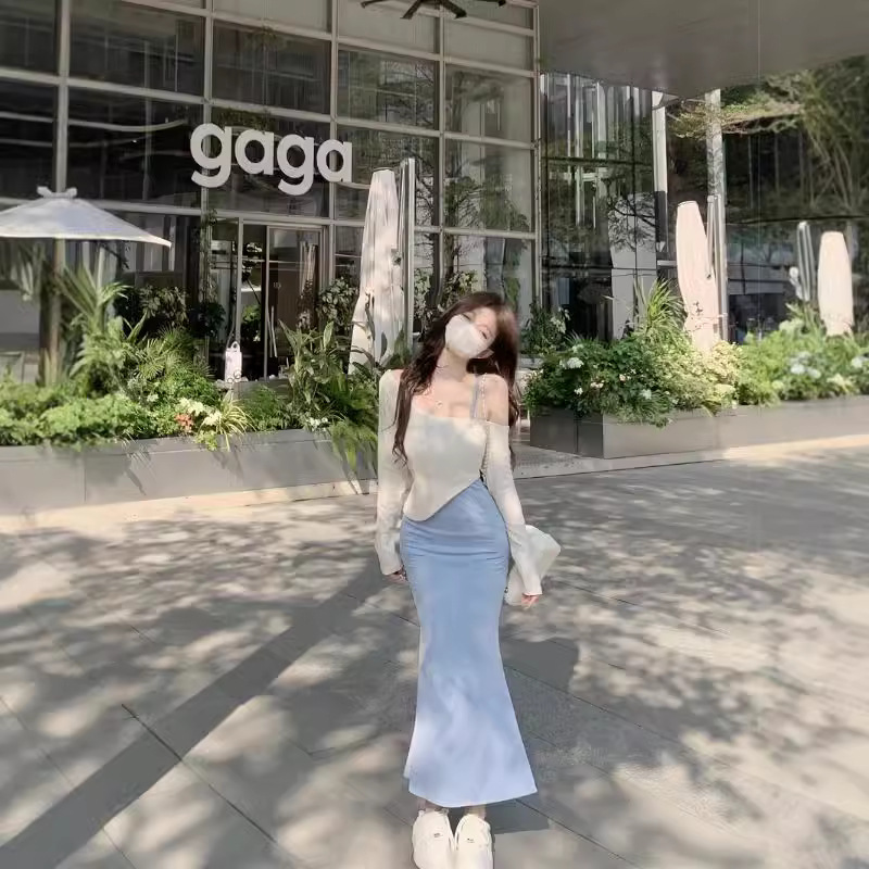 纯欲性感吊带连衣裙女装夏季收腰紧身鱼尾裙蓝色休闲包臀中长裙子