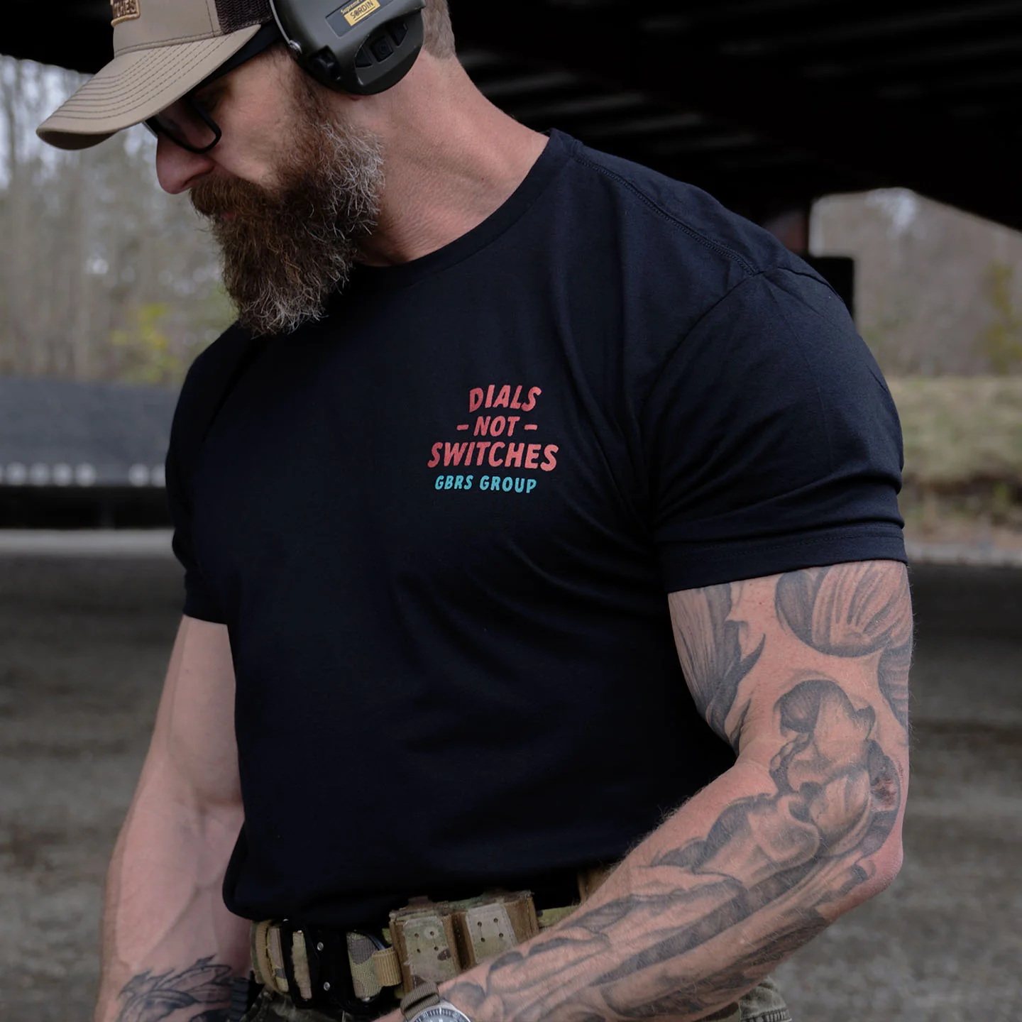 硬汉俱集地顽熊Conquer全兵半袖