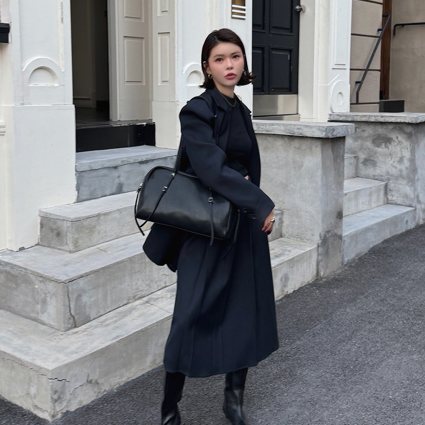 朵朵女包新款小众简约慵懒风保龄球包单肩腋下托特包牛皮通勤包潮