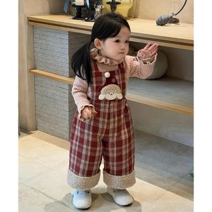 女童裤子2025新款冬季儿童加厚格子背带裤女宝宝年服女孩圣诞服饰