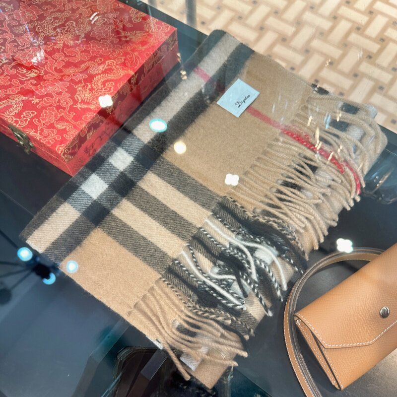 英伦格子围巾高级感高档经典格纹羊绒围巾披肩羊毛2025新款男女款