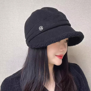 羊羔毛保暖渔夫帽子女2025新款冬季可挂口罩骑车防寒护耳鸭舌帽潮