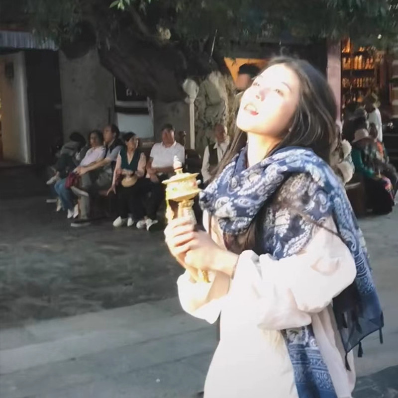 新款民族风云南新疆西北旅游丝巾女草原沙漠腰果披肩防晒头巾围巾