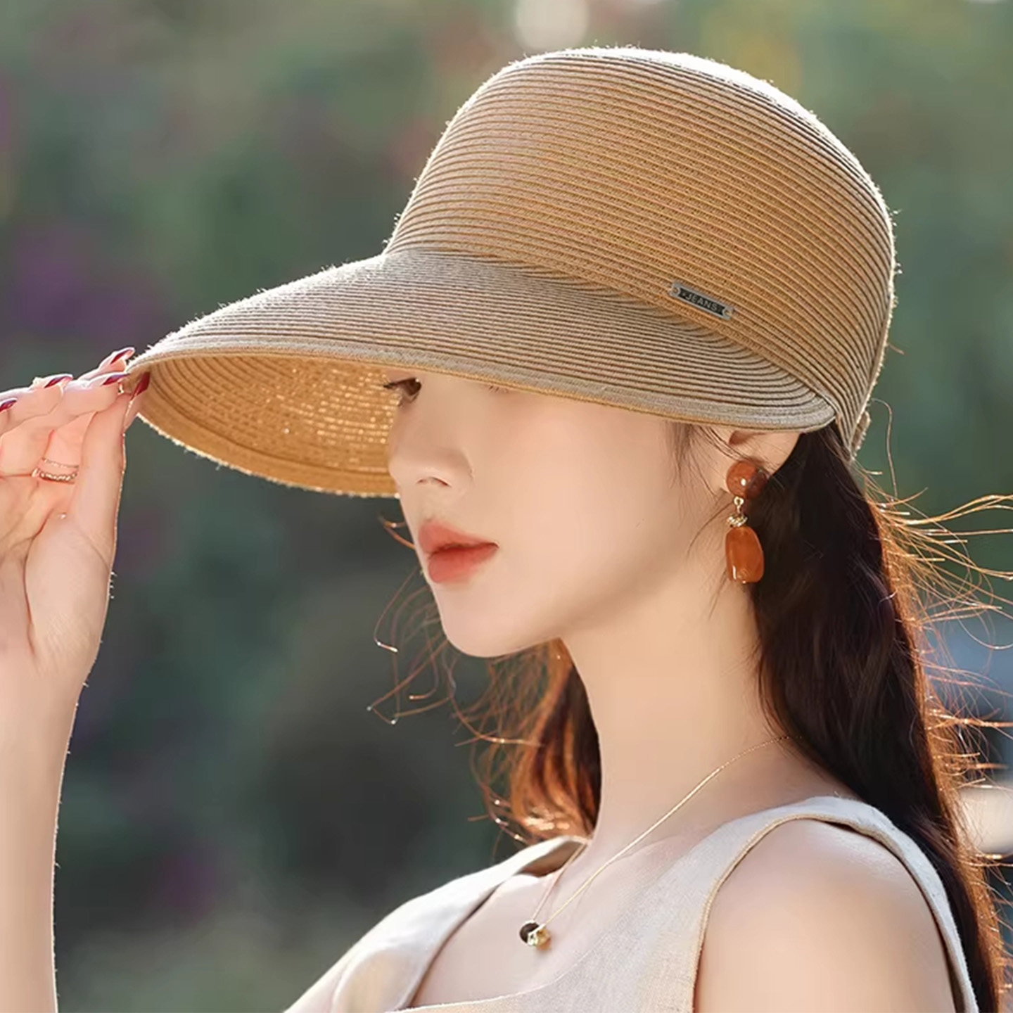 时尚草编遮阳帽夏百搭显脸小鸭舌帽子女款2026新款防晒马术太阳帽