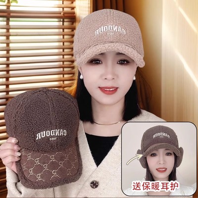 鸭舌帽出游休闲女秋冬羊羔绒保暖
