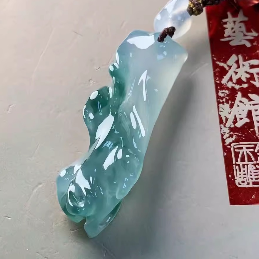 闲置翡翠回血缅甸天然翡翠A货冰种随形吊坠时尚精美百搭