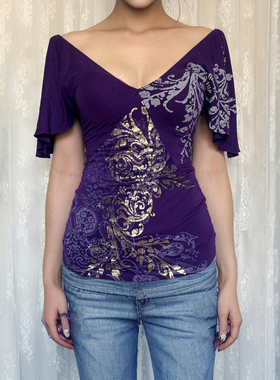 HEYOUNGIRL古早辣妹图腾印花V领紫色短袖上衣复古百搭修身显瘦T恤