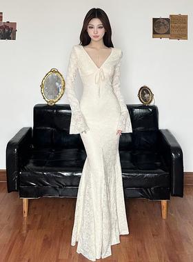 HEYOUNGIRL月光舞曲蕾丝拼接系带深V领连衣裙法式纯欲鱼尾长裙秋