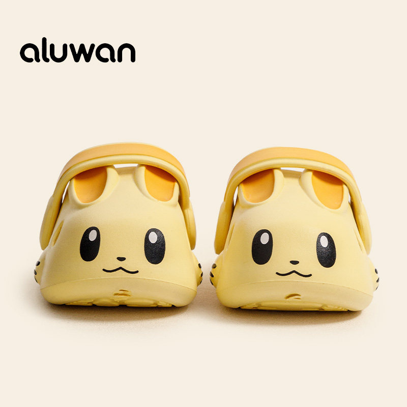 阿鲁丸儿童洞洞鞋外穿室内家居防滑可爱eva踩屎感女宝凉拖鞋夏季