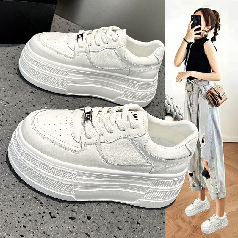 轻便超火增高小白鞋女2026春季新款爆款厚底松糕小个子运动休闲鞋
