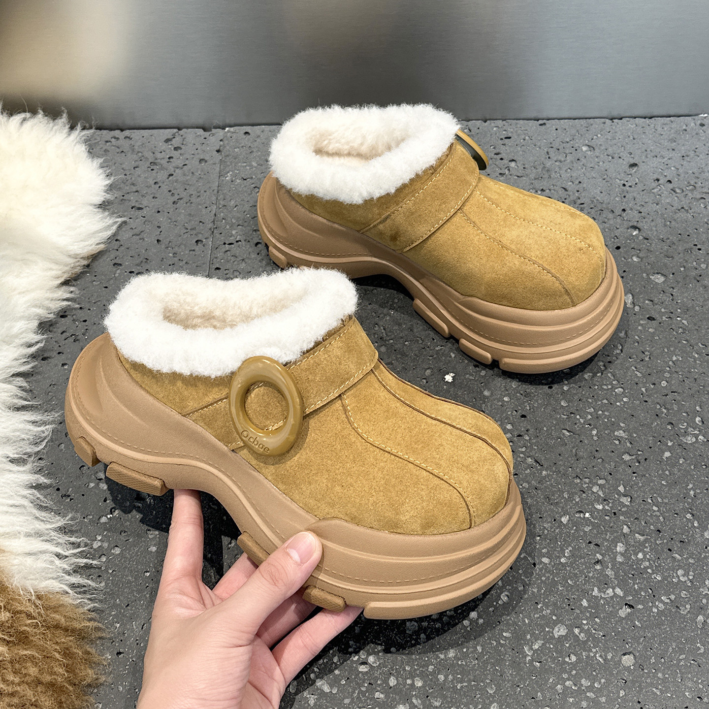 冬季加绒包头半拖鞋女外穿2025新款保暖厚底增高情侣懒人勃肯棉鞋