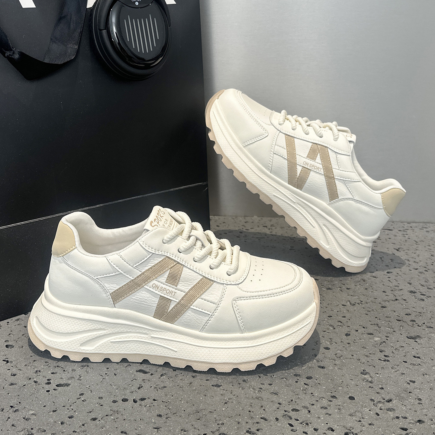 超火真皮德训鞋女2026春季新款洋气厚底轻便显脚小运动休闲小白鞋,女鞋,德训鞋,淘宝优惠券,粉丝福利购,淘宝优惠卷