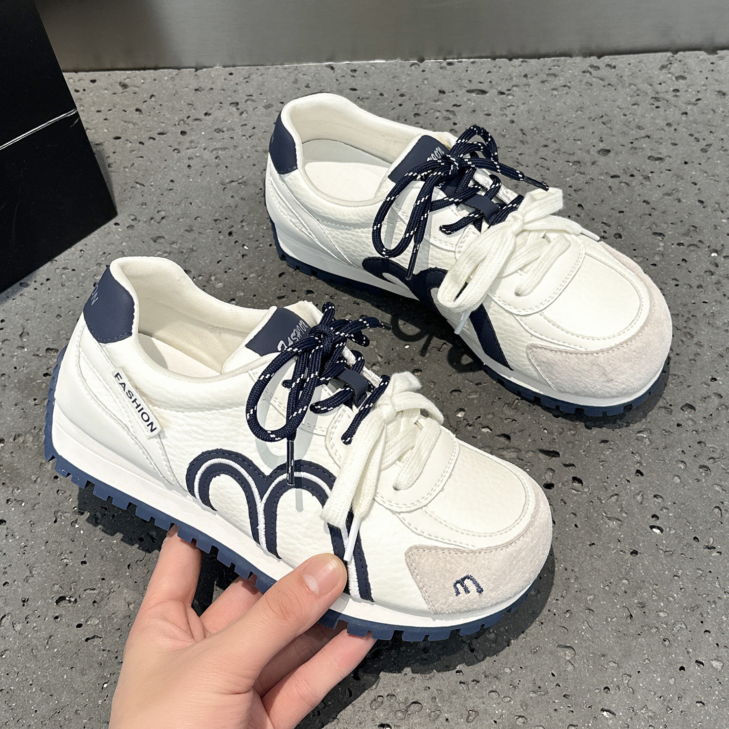 真皮软底德训鞋女鞋2026春季新款洋气平底时尚运动休闲阿甘小白鞋,女鞋,德训鞋,淘宝优惠券,粉丝福利购,淘宝优惠卷