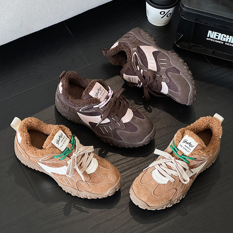 美拉德德训阿甘鞋女爆款2024冬季新款加绒毛毛鞋平底运动老爹棉鞋