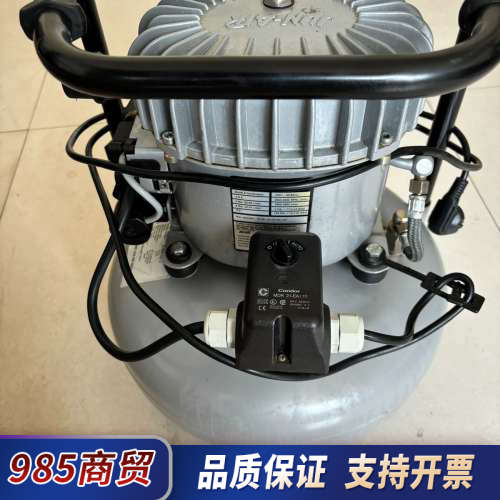 全新未使用，仓库仓库存储不当导致轻微擦痕，当卖，实物实拍议价