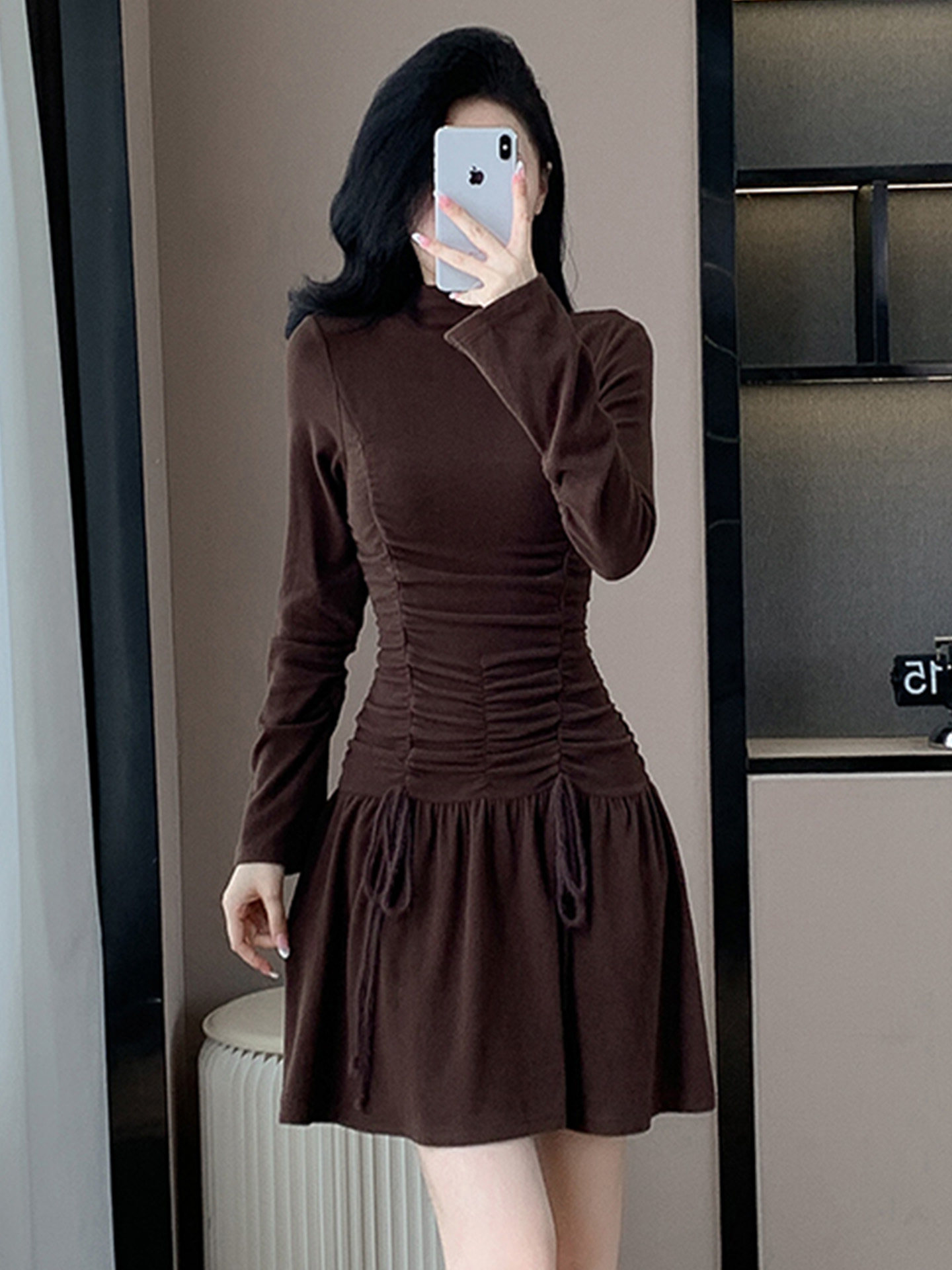 ROUMIKL高级感修身短款抽褶针织连衣裙女2025秋冬新款抽绳内搭显