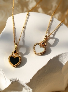钛钢黑白双面真贝壳爱心吊坠项链女韩国复古个性耳饰颈链锁骨链