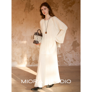 miorastudio法式 松紧腰褶皱裙子 复古柔光白竖条纹针织垂感半身裙