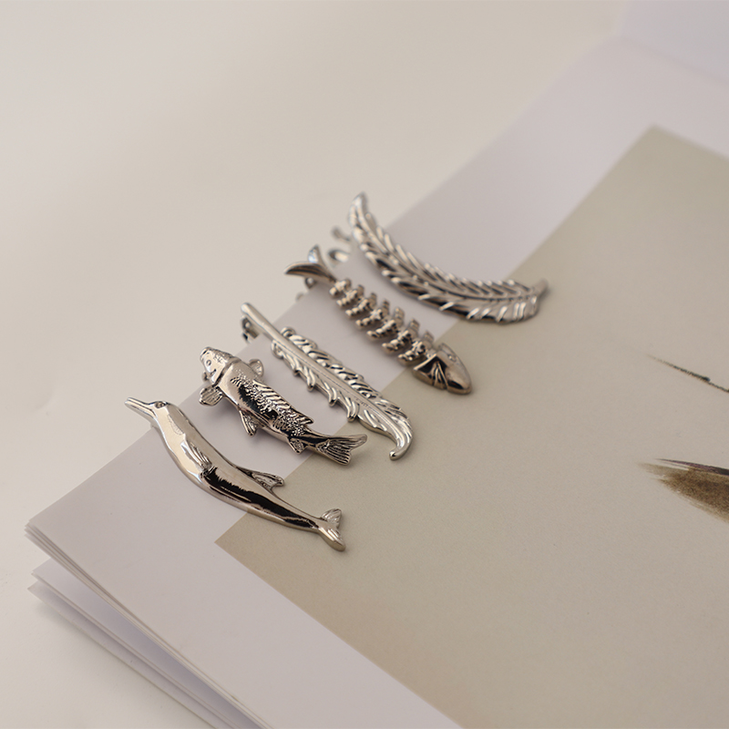 动物趣味简约风银色羽毛领带夹