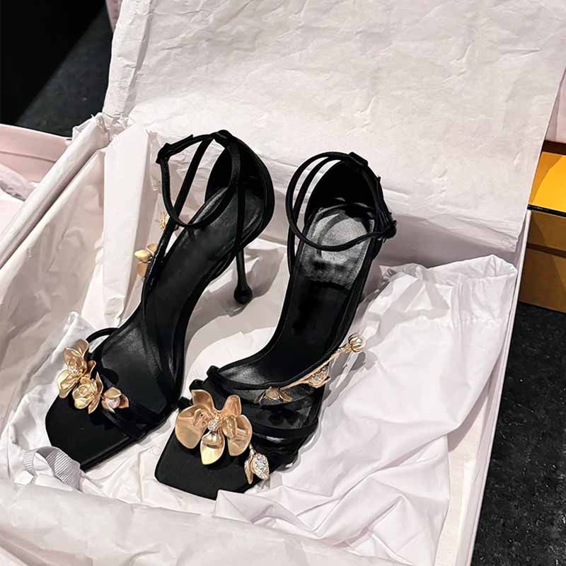 2024夏新款贵气名媛水钻金兰花方头细跟高跟鞋女绸缎一字带扣凉鞋,女鞋,一字带凉鞋,淘宝优惠券,粉丝福利购,淘宝优惠卷