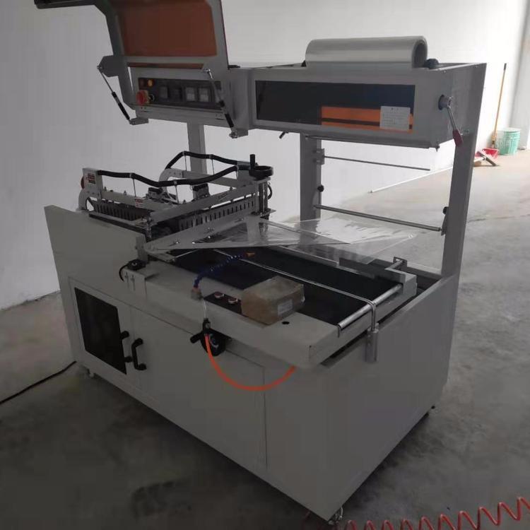 全自动礼盒套膜L型封切机塑封机 玩具封膜全自动热收缩包装机