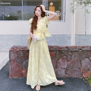 可爱奶黄色上衣半身裙套装女2025年夏季新款大方得体高级感一整套图片