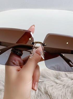 大框大脸墨镜女ins风级感茶色2024新款无框太阳镜方框防晒眼镜