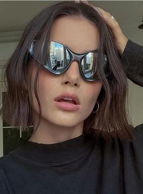 千禧风未来科技感墨镜骑行防飞虫外星人眼镜男女潮赛博朋克太阳镜