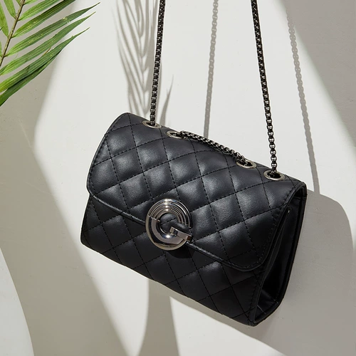 Радужная сумка через плечо, цепь, сумка на одно плечо, коллекция 2023, в стиле Шанель