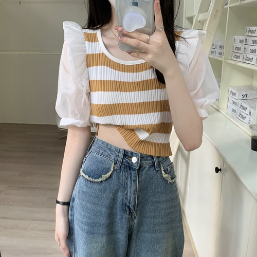 Real shooting and real price Korean version stripe stitching design feeling sweet LACE SHORT SLEEVE knitted women's top