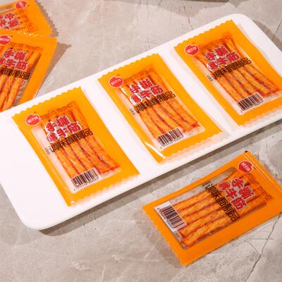 新货手撕素牛筋甜辣味能吃很久校园零食香辣辣条辣片小包装