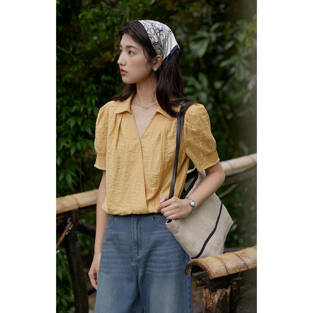 solighter 法式莫代尔v领泡泡袖衬衫女夏季2025新款收腰短款上衣