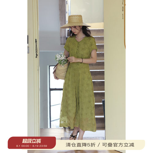 法式重工绣花v领连衣裙