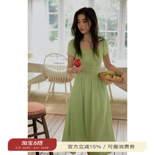 solighter法式方领泡泡袖连衣裙