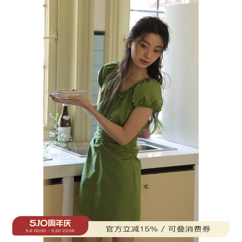 solighter法式短款泡泡袖连衣裙