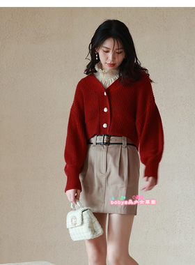 原加裁s家秋冬新品甜美大珍珠扣纯色V领针织开衫毛衣SWNT224116