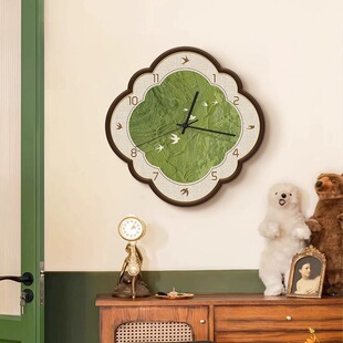 绿色风景中古风挂墙钟表客厅挂钟2025新款 饰挂画 高级感静音时钟装